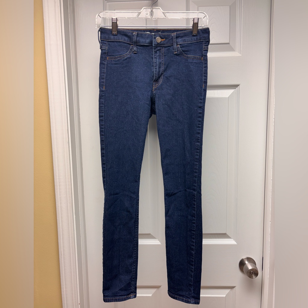 H&M Women’s Skinny Jeans Dark Wash Size Us 4